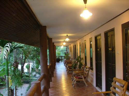 Pathu Resort 拉廊 外观 照片